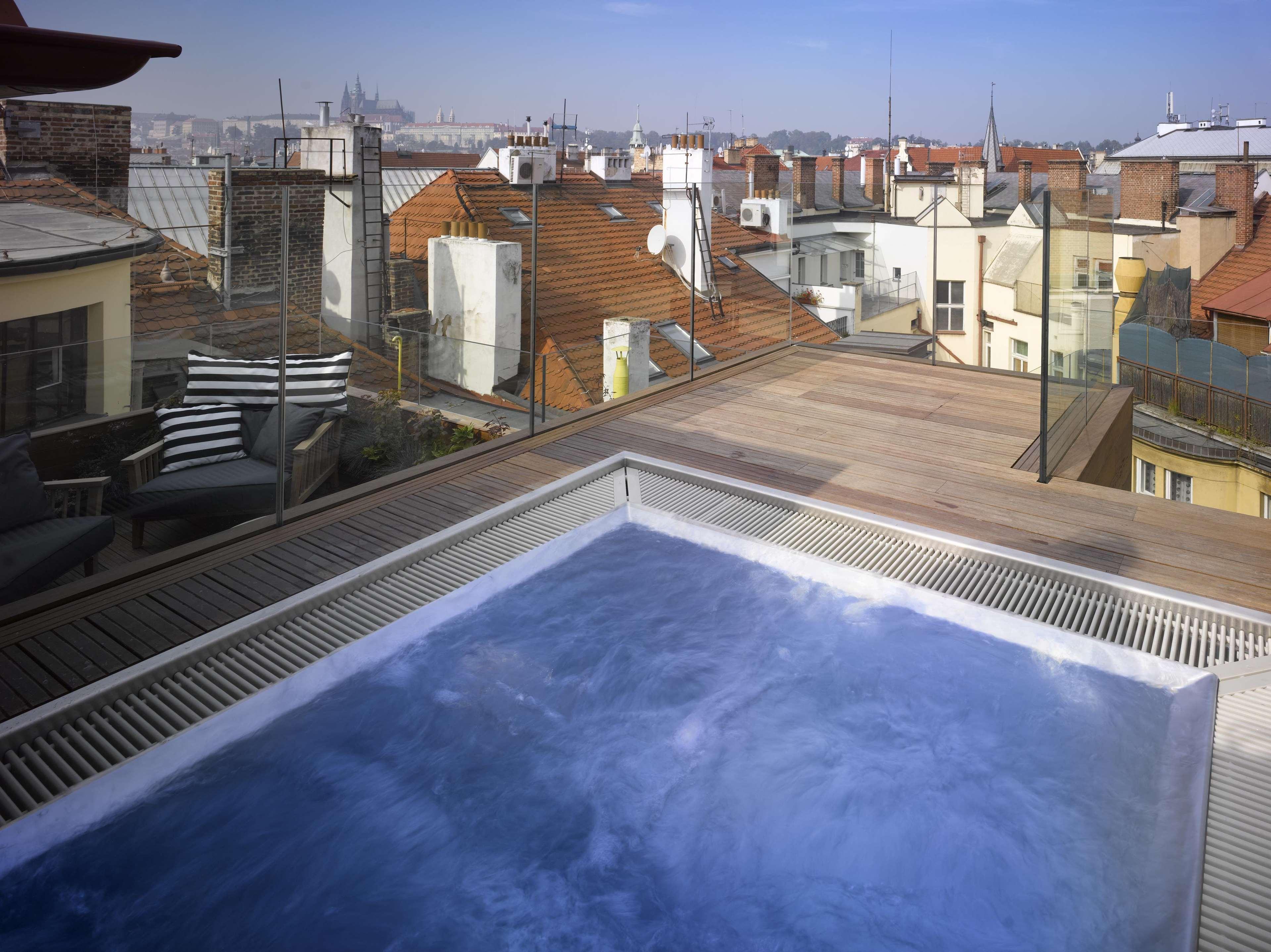 The Emblem - Preferred & Hotel Praha